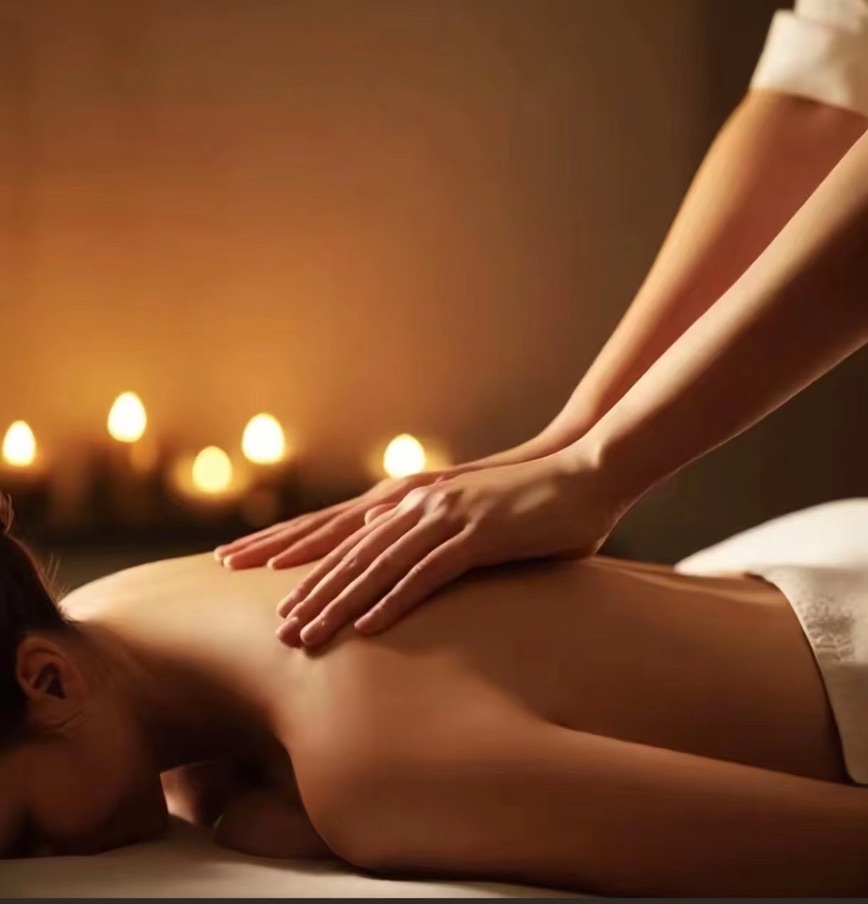 Chinesische Massage bei Kerzenlicht